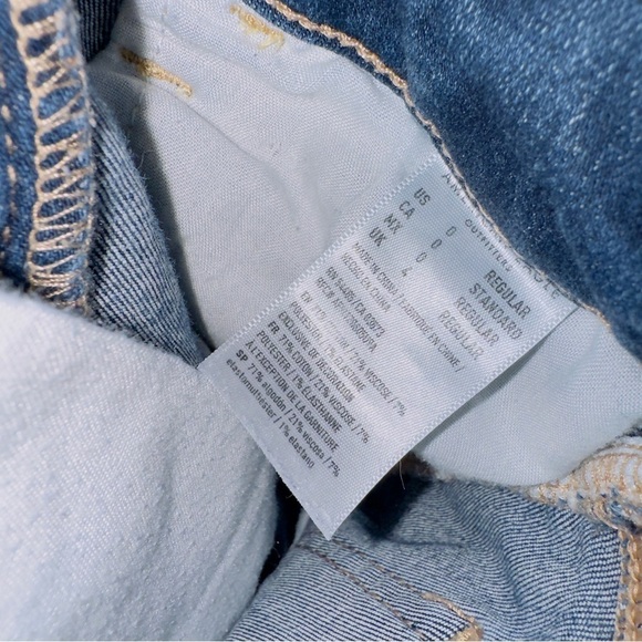 American Eagle Next Level Stretch Distressed Button Front hi Rise Jegging Jean - Picture 6 of 7